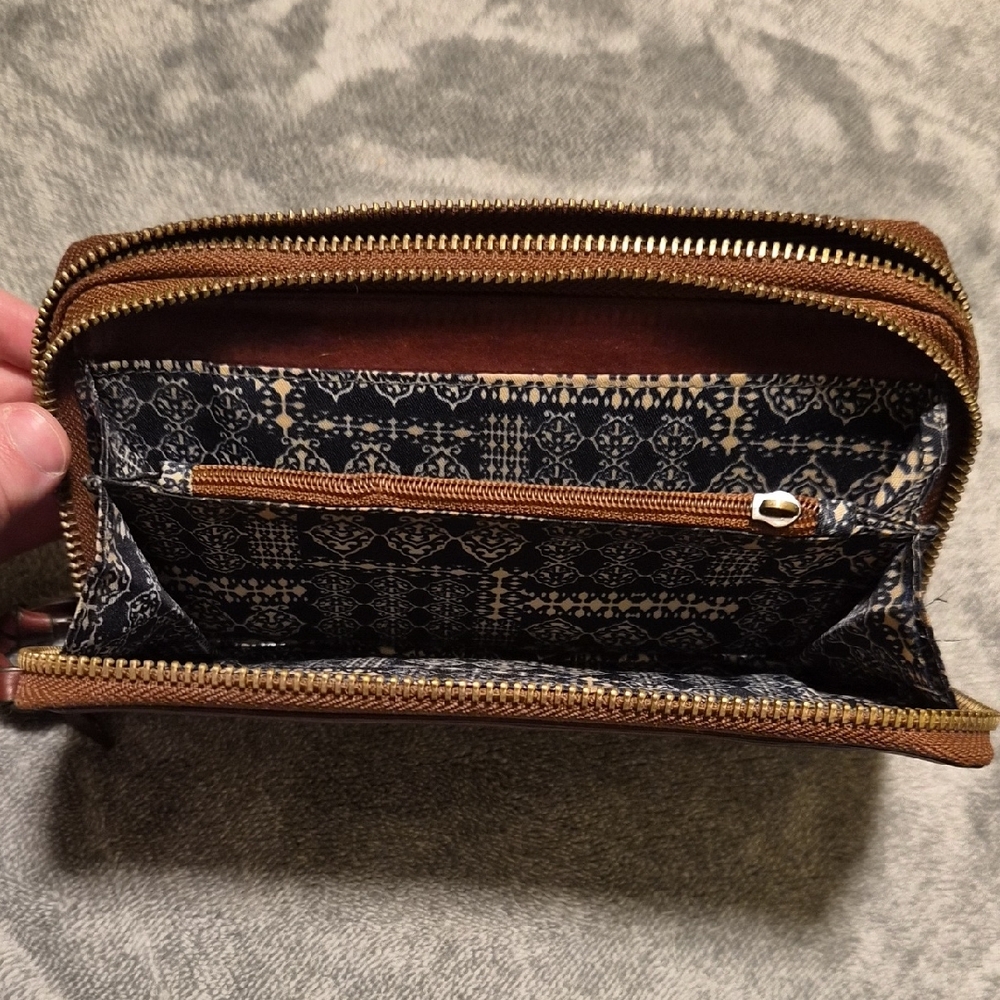 Lucky Brand Brown Leather Wallet - Picture 3 of 5